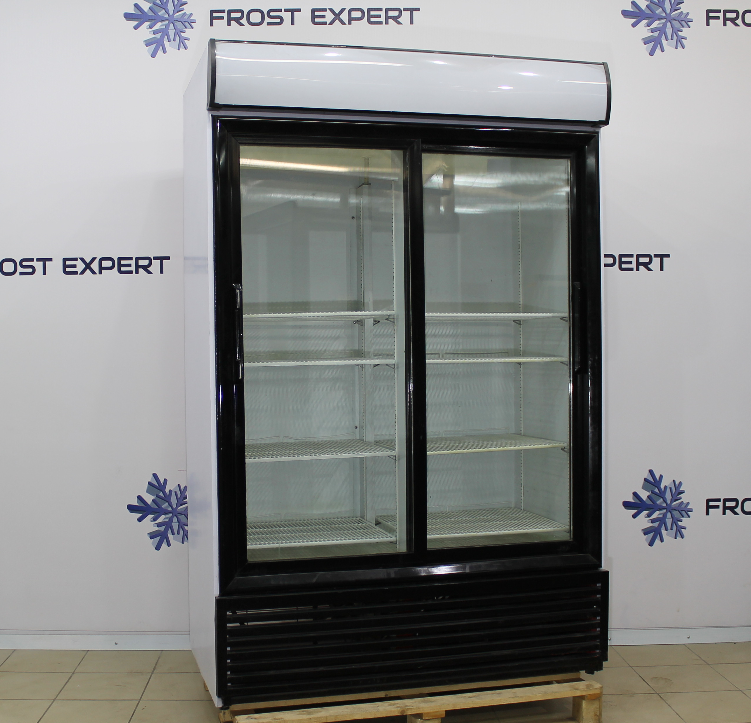 Универсальный холодильный шкаф Frigorex FML1200